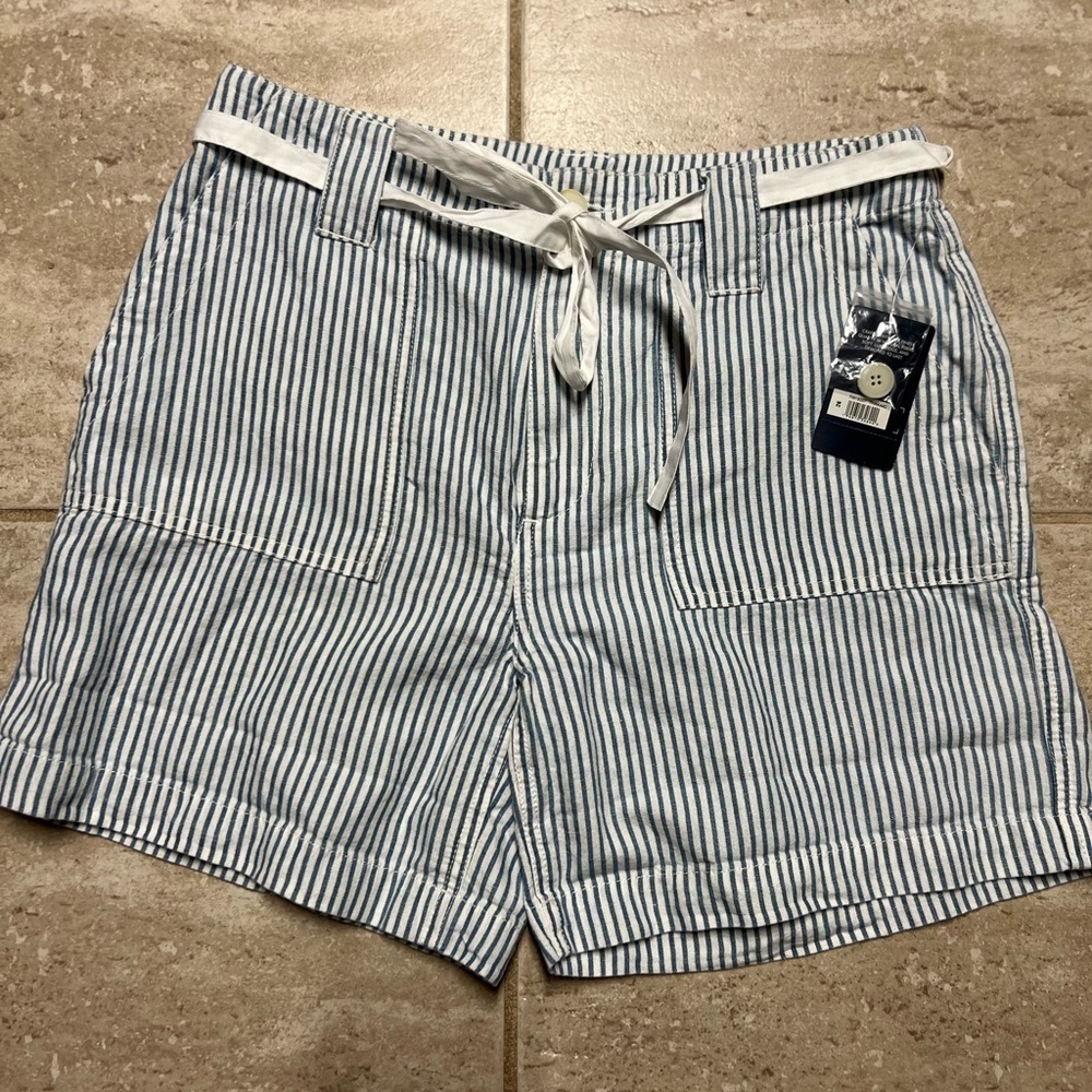 💙💙NWT-LUCKY BRAND LINEN BLUE AND WHITE STRIPED SHORTS SZ 26💙💙